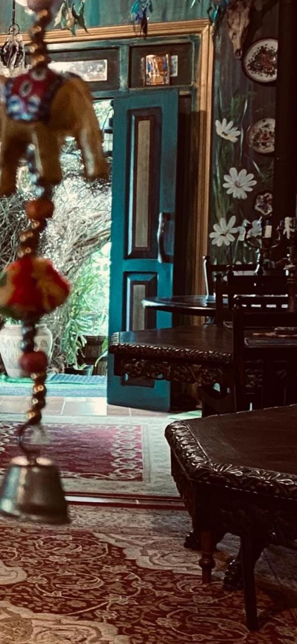 Serendipity Lake Artistic Bungalow by Heidis Home Bed and Breakfast in Nuwara Eliya