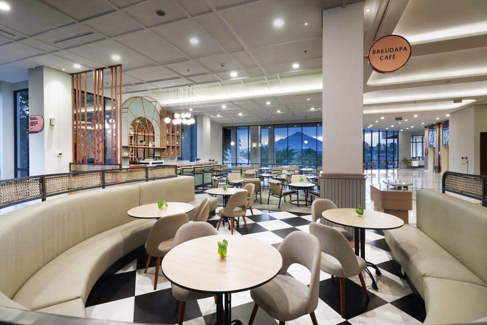 Lounge or bar