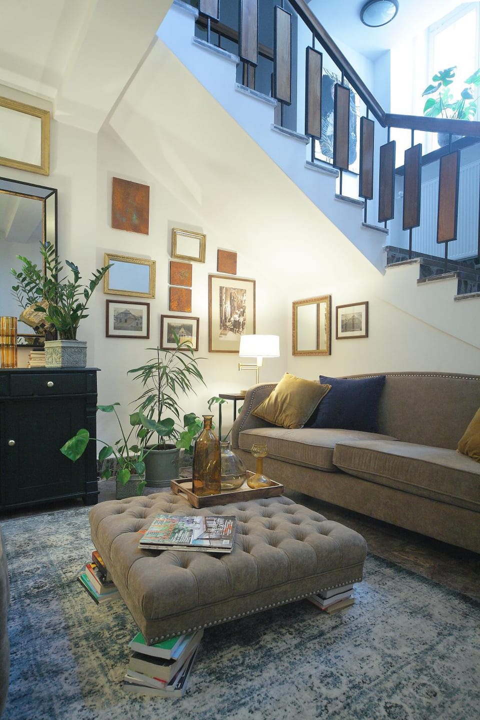 Living room, Seating area