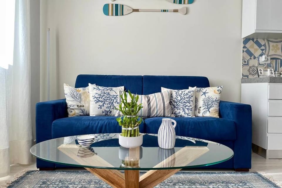 FREE PRIVATE PARKING, New Apartment Apartment in Alghero