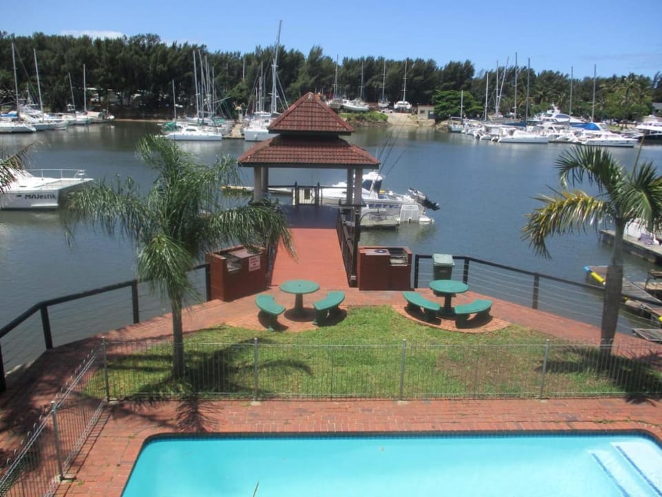 BBQ facilities, Swimming pool