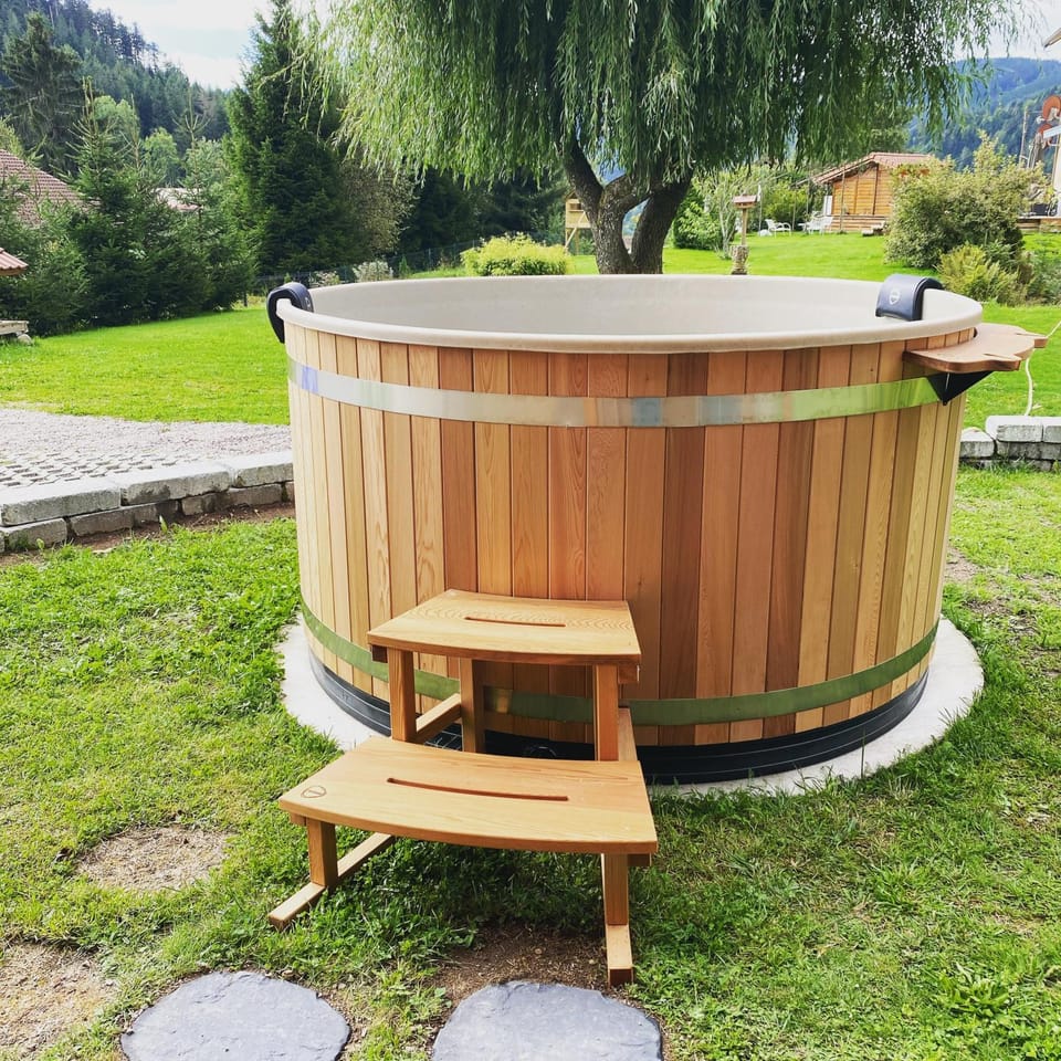 Hot Tub, Spa and wellness centre/facilities
