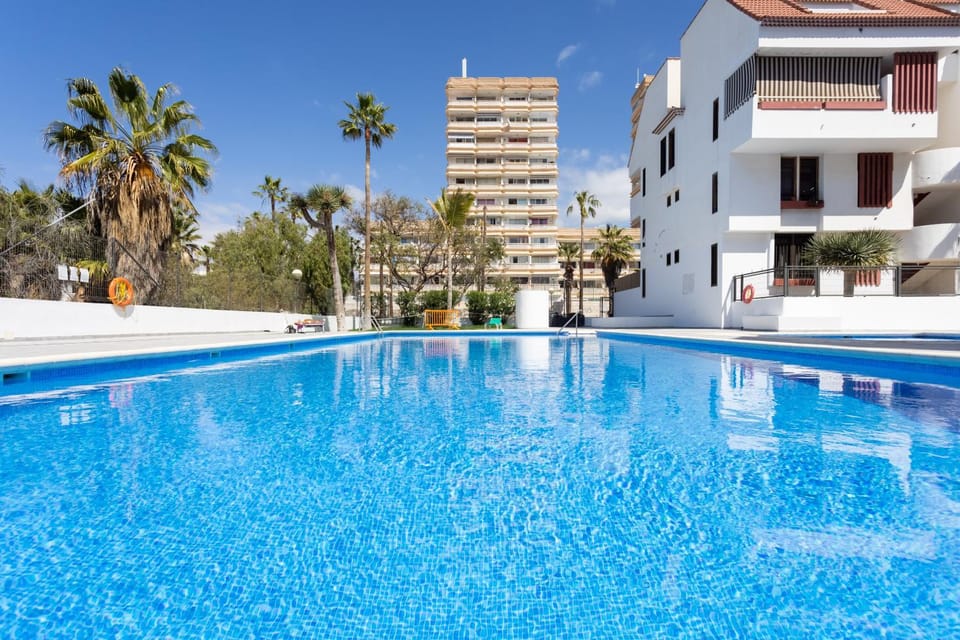 Home2Book Las Américas Comfy Apt, Pool&Terrace Apartment in Playa de las Americas