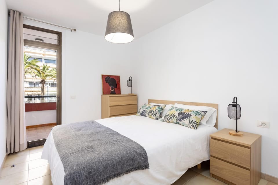 Home2Book Las Américas Comfy Apt, Pool&Terrace Apartment in Playa de las Americas