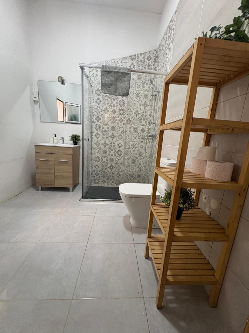 Shower, Bathroom