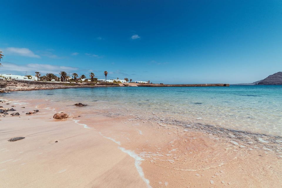 Seaside Villa La Graciosa by Airnest House in Isla de Lanzarote