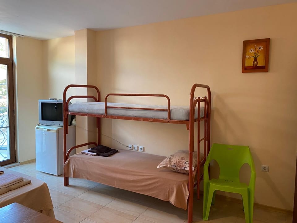 bunk bed