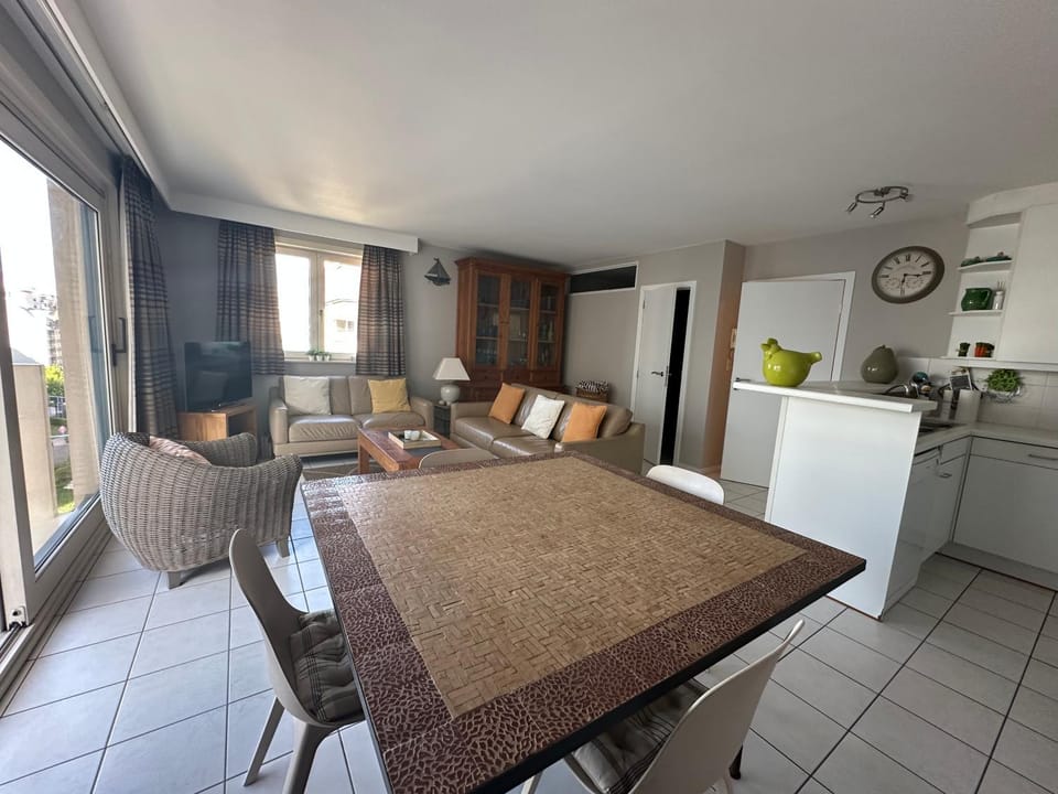 Appartement rénové à Nieuport, Franslaan 123 Résidence Zonnekeer Apartment in Koksijde