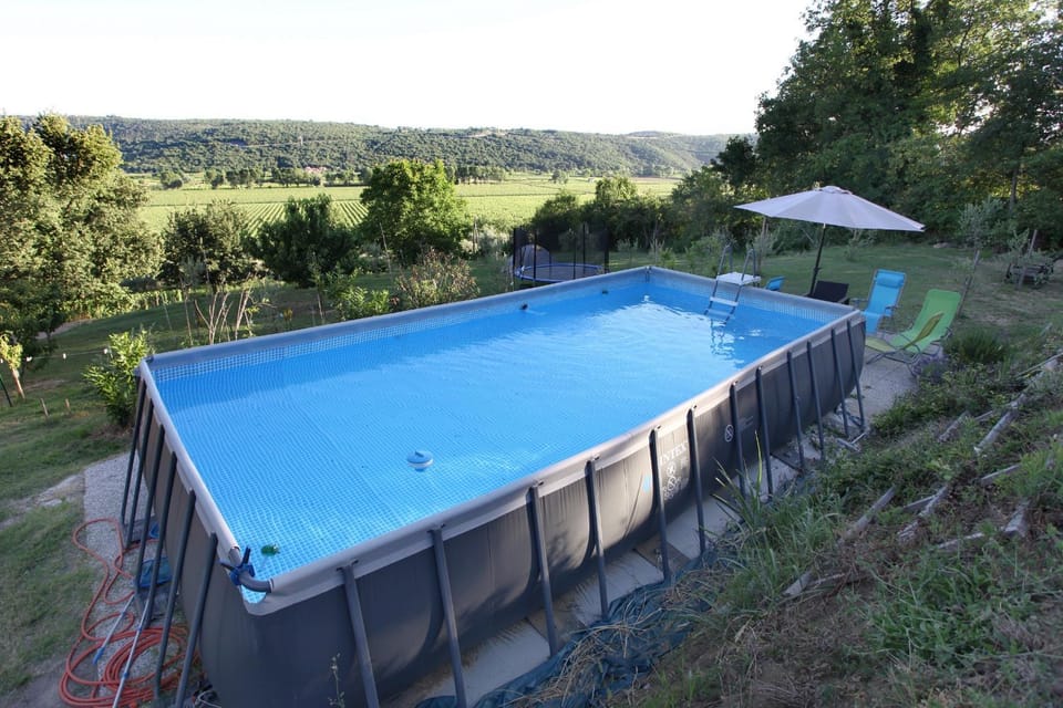 Swimming pool, sunbed