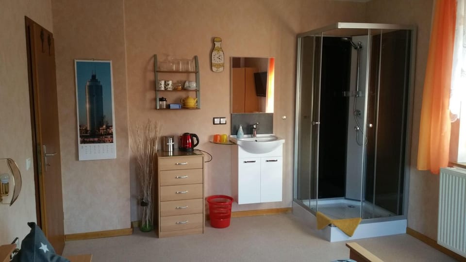 Tiny-Apartment-in-Gemuenden-an-der-Wohra Bed and Breakfast in Hesse