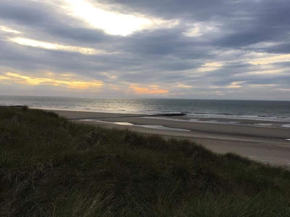 Luxueuze stacaravan 4pers met terras en tuintje Bredene (2010) House in Bredene