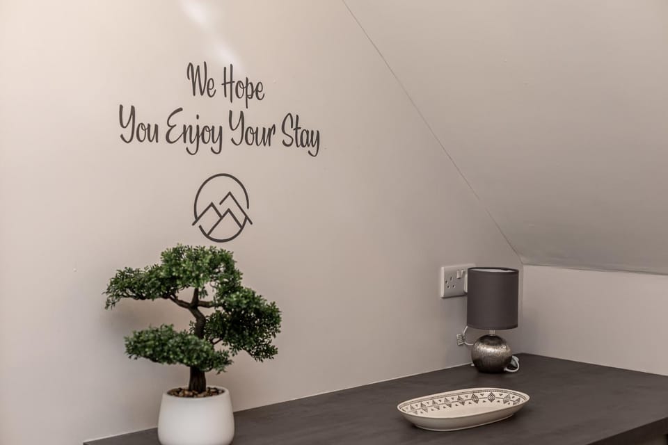 The Rooftop Apartment in High Peak District