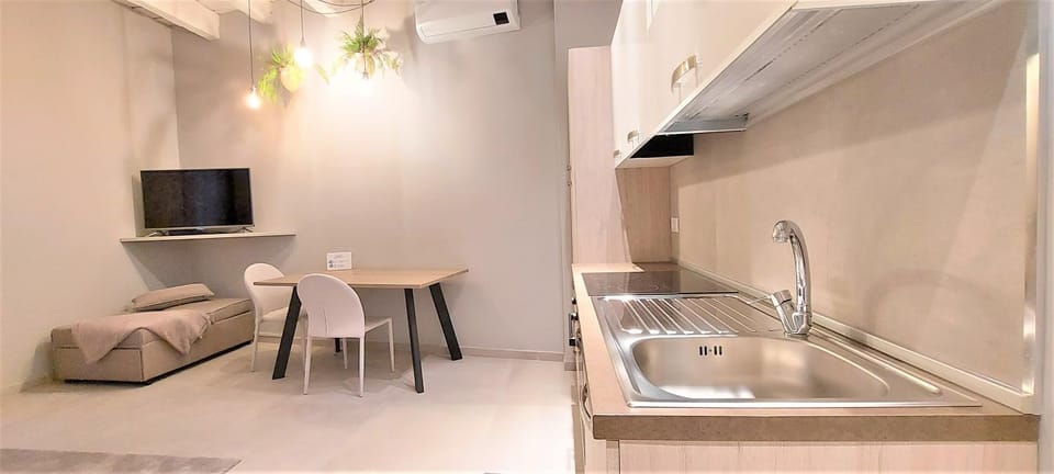 Petronilla House 008055-LT-1202 Apartment in Sanremo