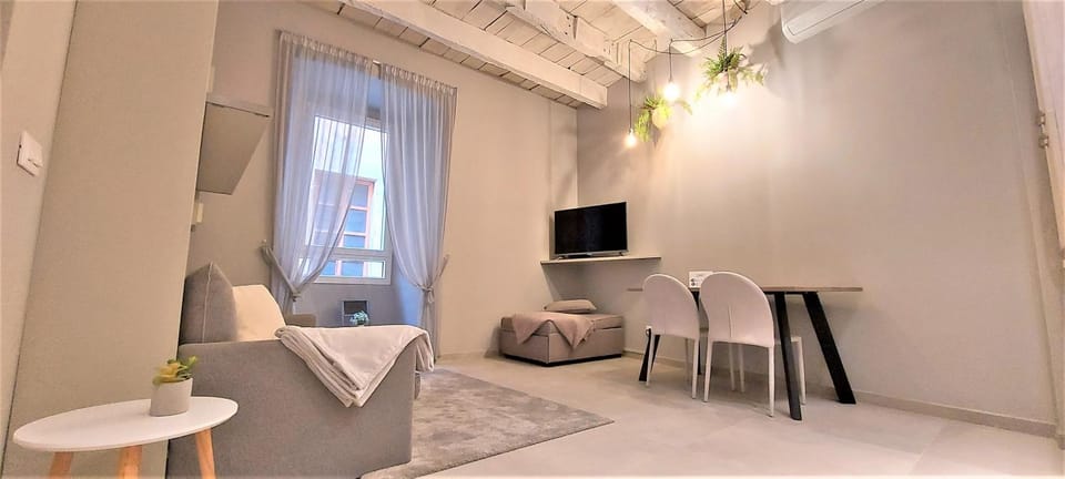 Petronilla House 008055-LT-1202 Apartment in Sanremo