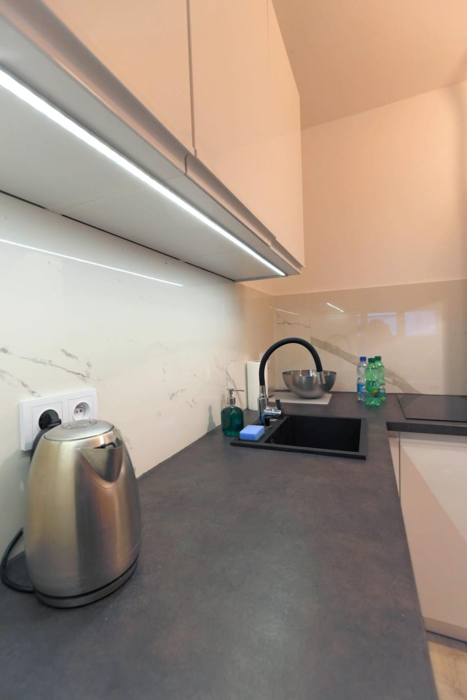 Coffee/tea facilities, Kitchen or kitchenette