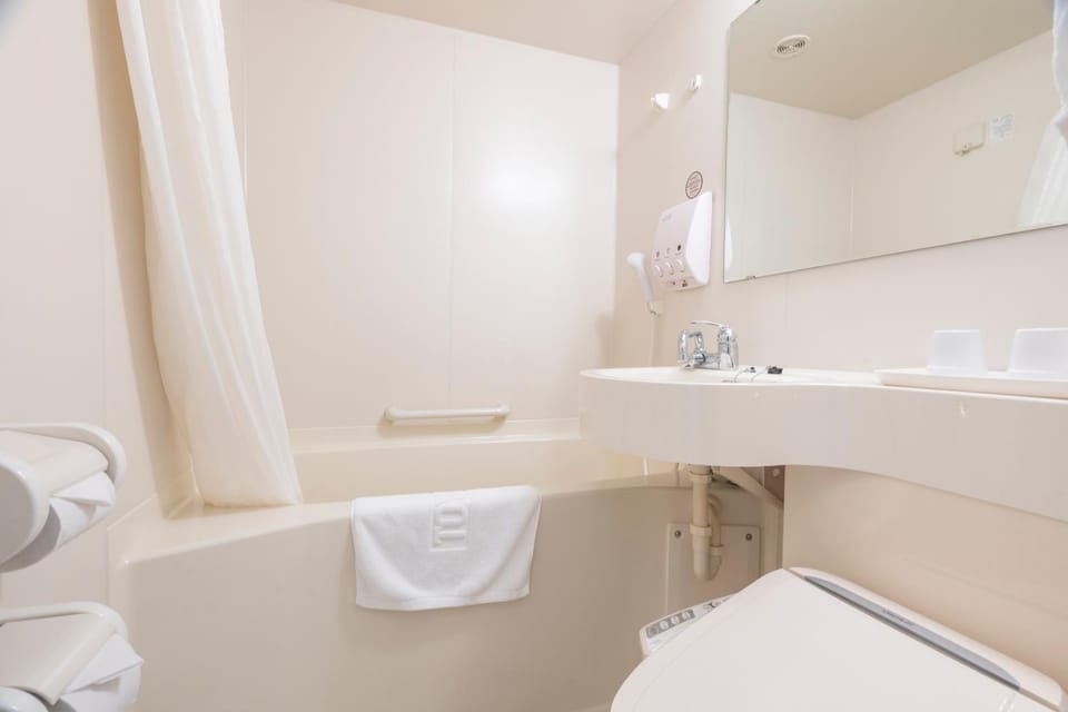 Bathroom, Bath