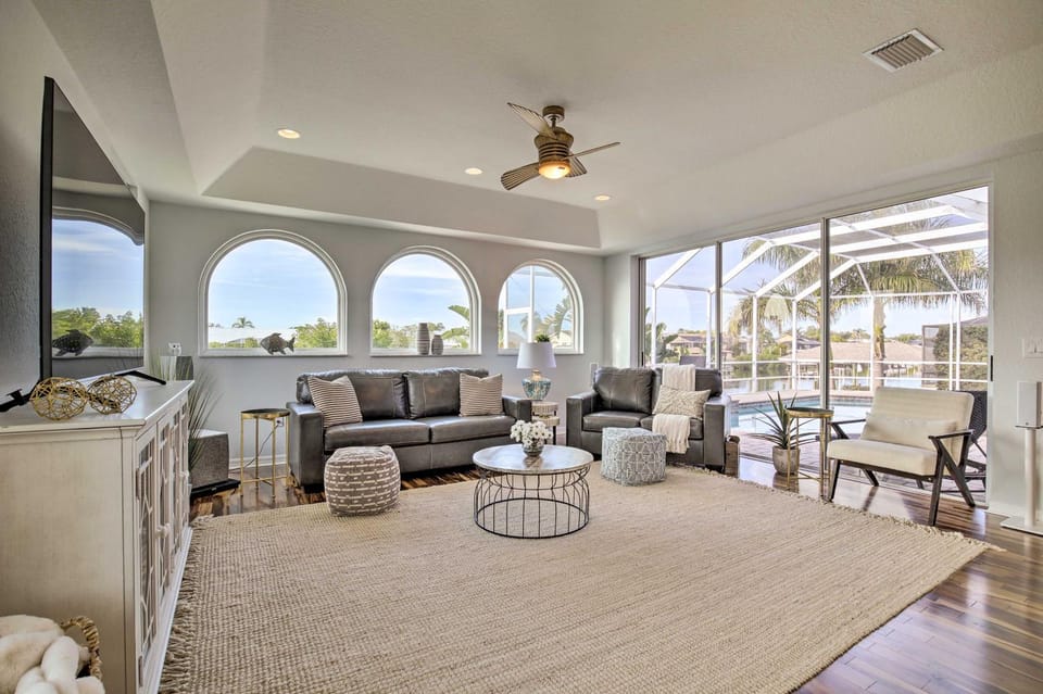 Heated Pool/Spa & Dock: Apollo Beach Home on Canal House in Apollo Beach