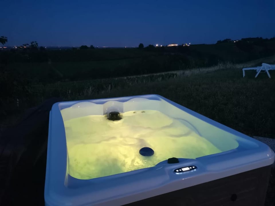 Night, Natural landscape, Hot Tub