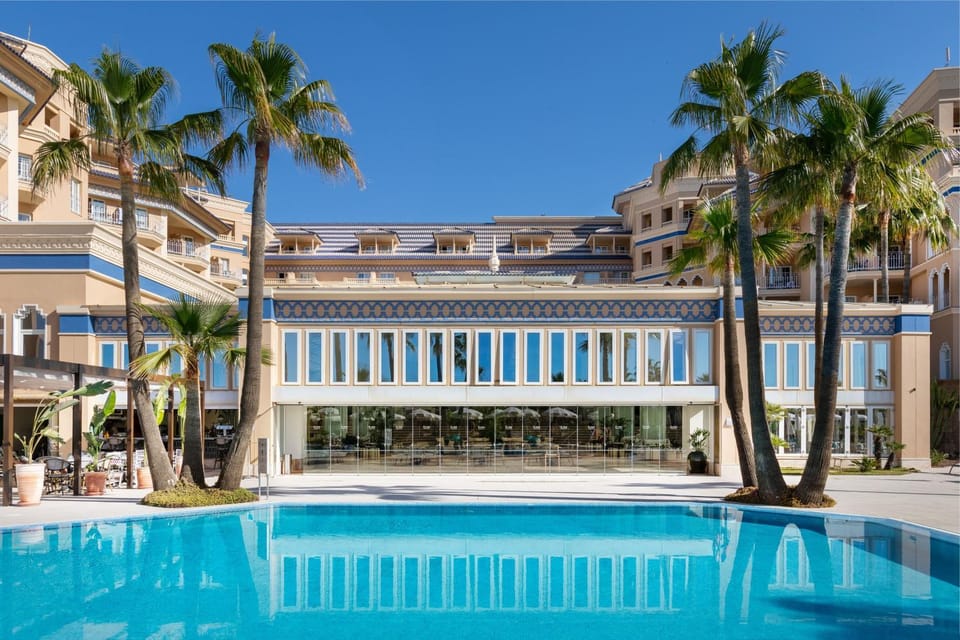 View (from property/room), Balcony/Terrace, Dining area, Swimming pool