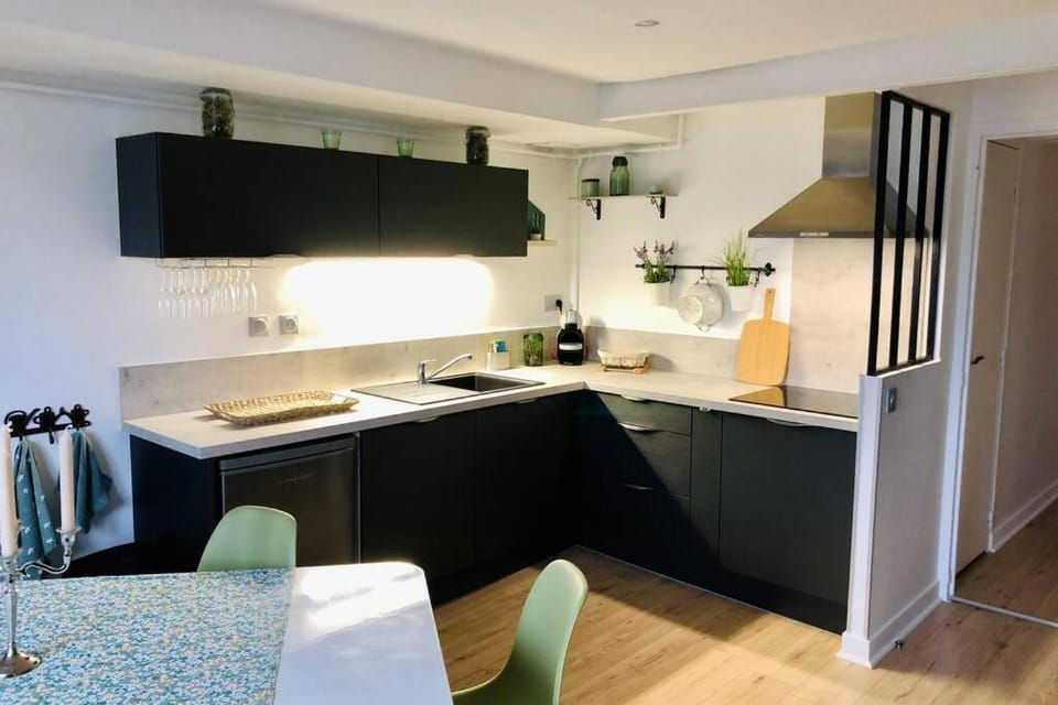 Charmant T3 cœur de ville avec parking option repas Apartment in Limoges