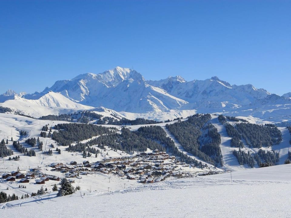 Studio alcôve Les Saisies, 4 pers, proche commerces - FR-1-594-211 Apartment in Haute-Savoie