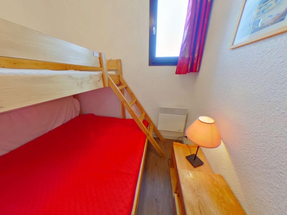 Studio cabine au centre - 5 pers. - FR-1-594-210 Cabin in Haute-Savoie