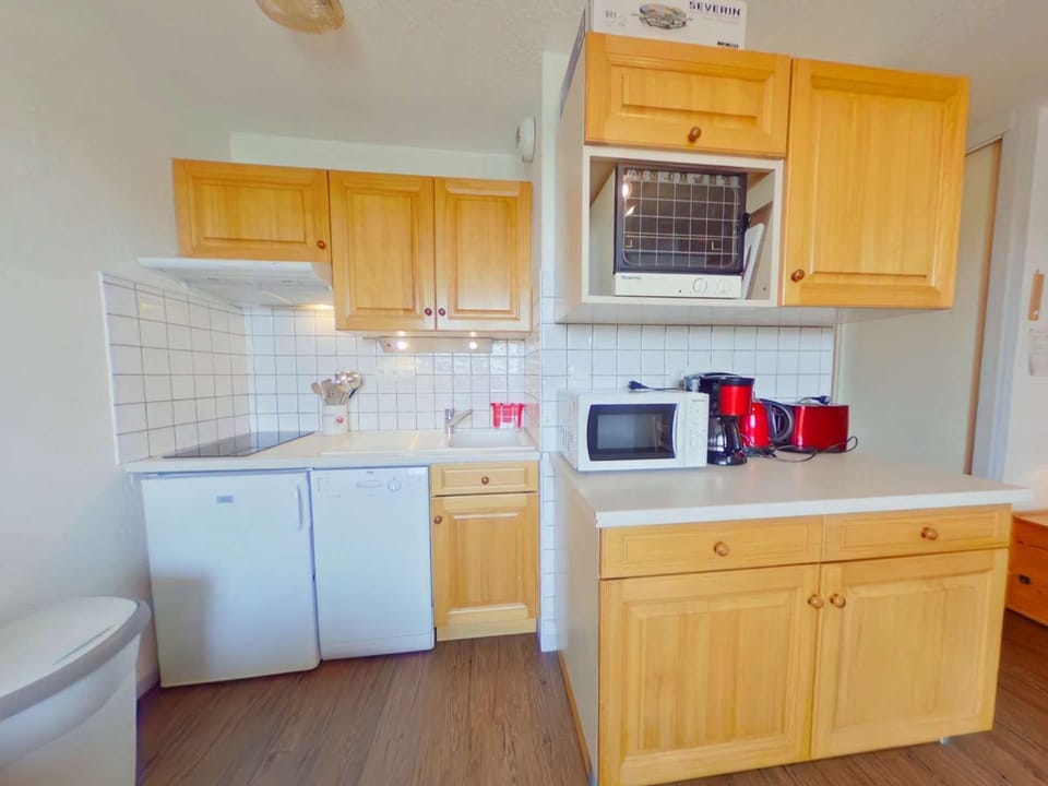 Studio cabine au centre - 5 pers. - FR-1-594-210 Cabin in Haute-Savoie
