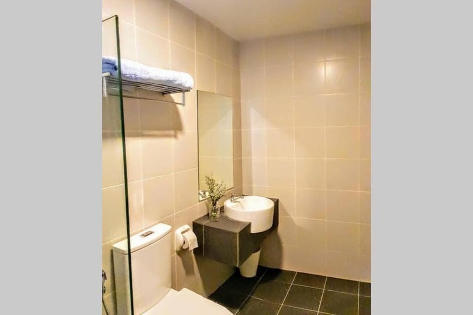 CH Studio @ EVO SOHO TV WIFI NETFLIX Apartment in Negeri Sembilan, Malaysia