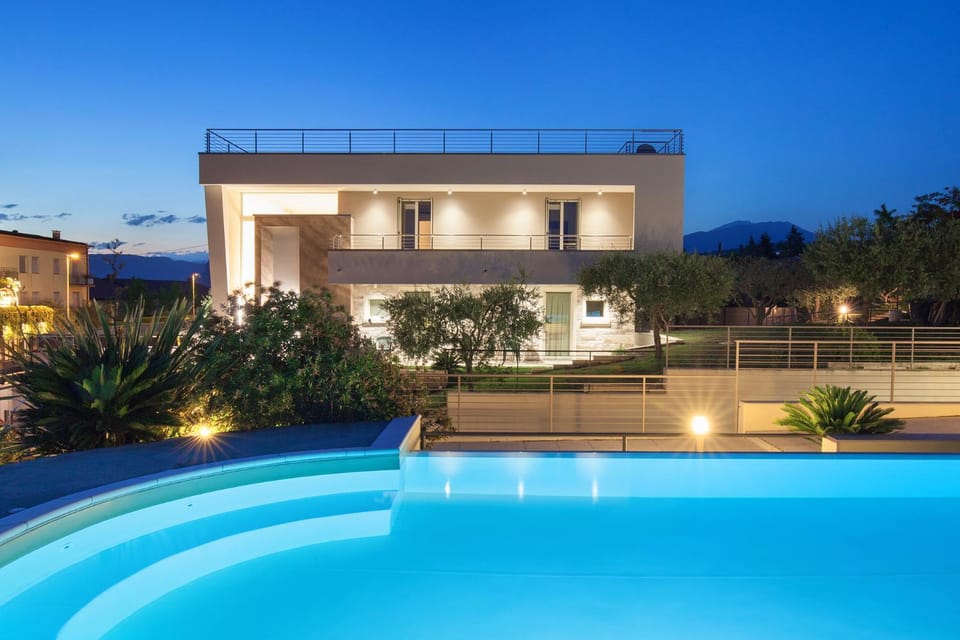 Villa Aurora-Holiday Home APT 1 Apartment in Bardolino