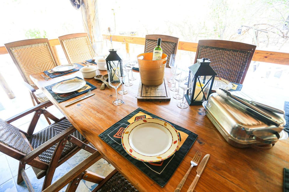 Khaya Romantica - Bush getaway House in South Africa