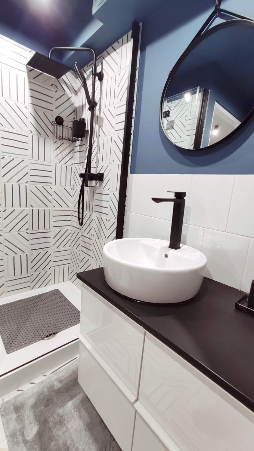 Shower, Bathroom
