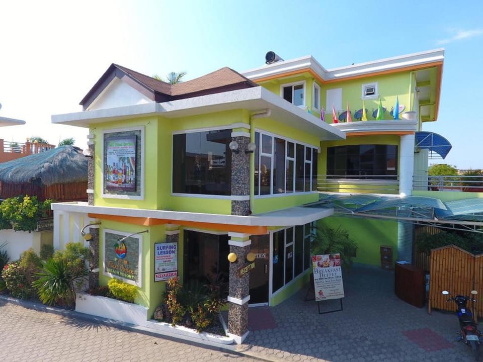 Property building, Facade/entrance