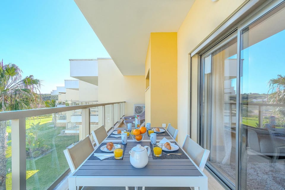 Balcony/Terrace, Dining area