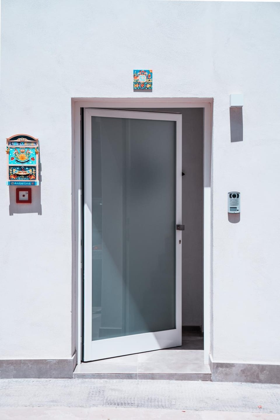 Property building, Internal: Not applicable to any particular room