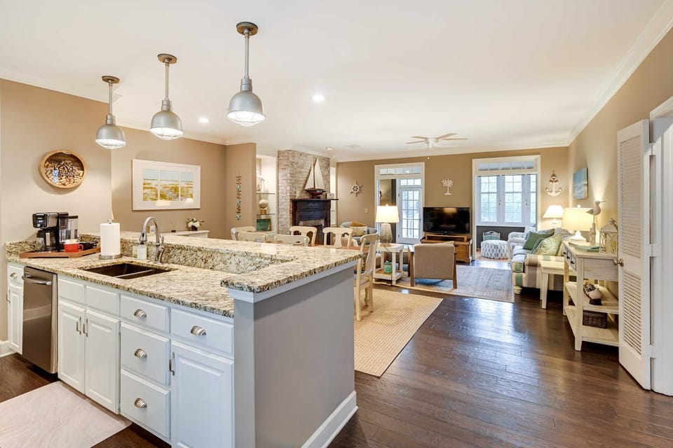 Charming Cottage Near Golf Courses and Marsh Walk! House in Murrells Inlet