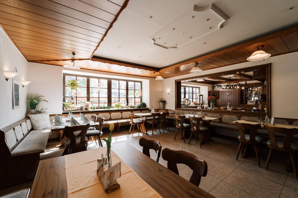 Restaurant/places to eat
