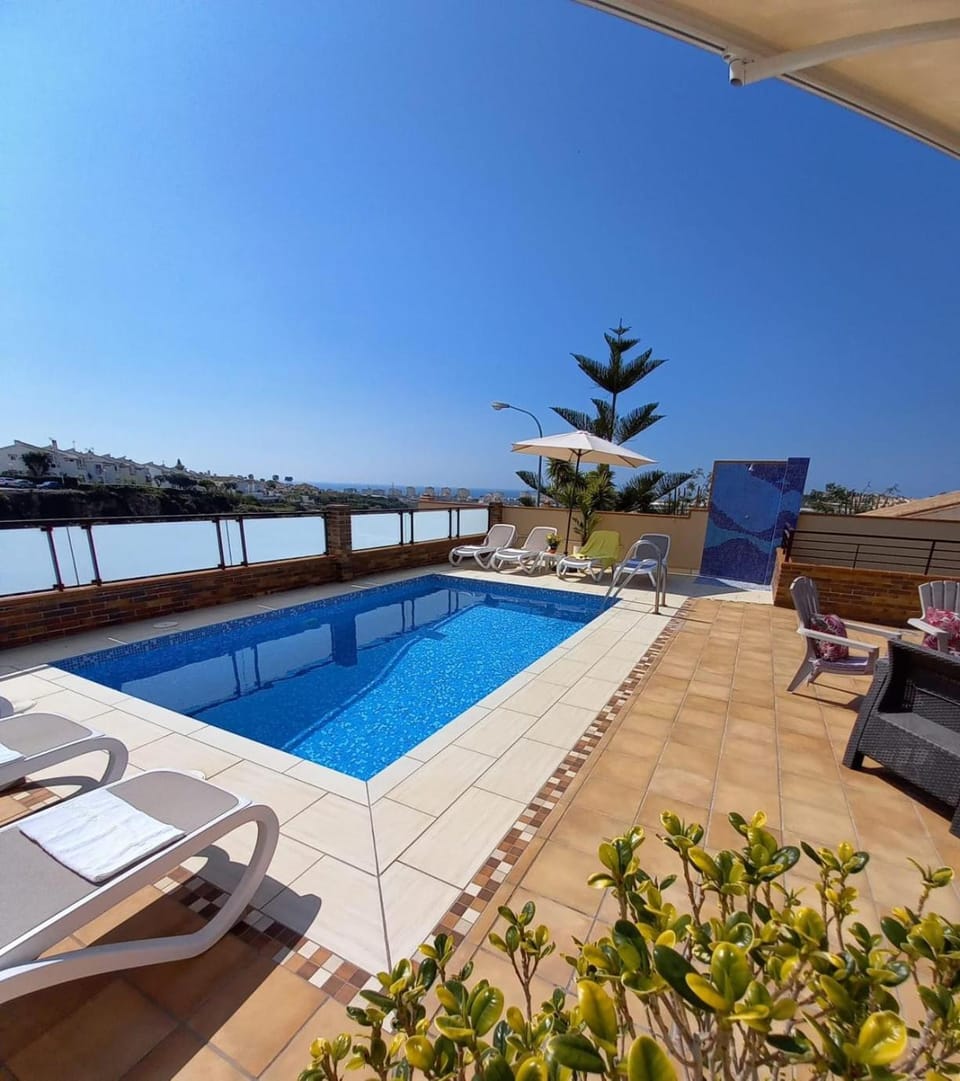 Balcony/Terrace, Pool view, Swimming pool