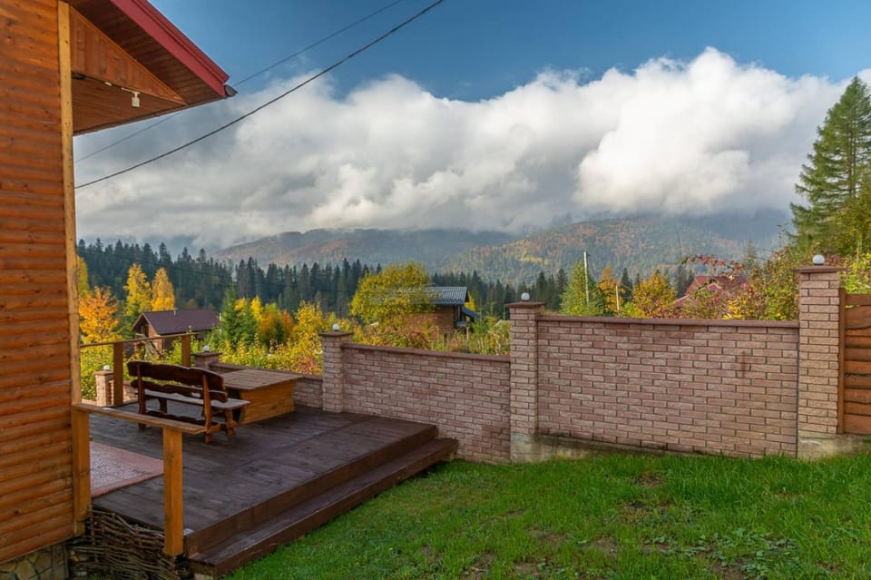 Property building, Day, Mountain view