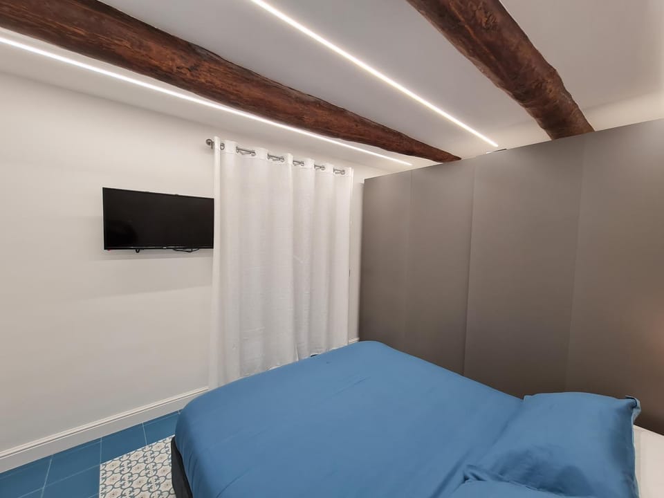 Chiaja Lux House Apartment in Naples