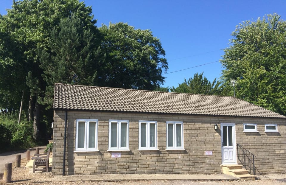 Hilltop Cottage House in Stroud District