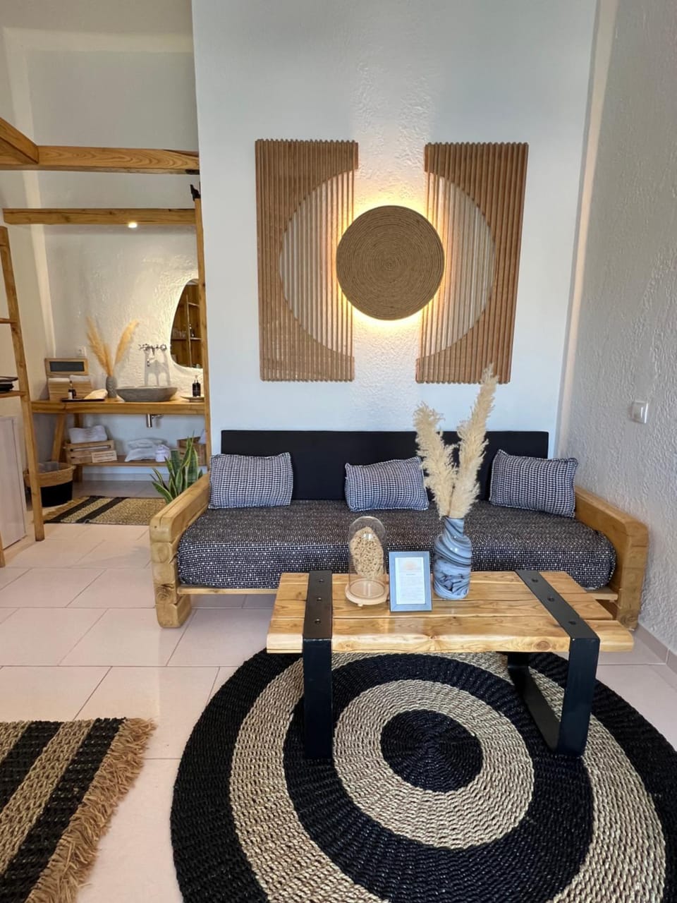 Living room, Seating area