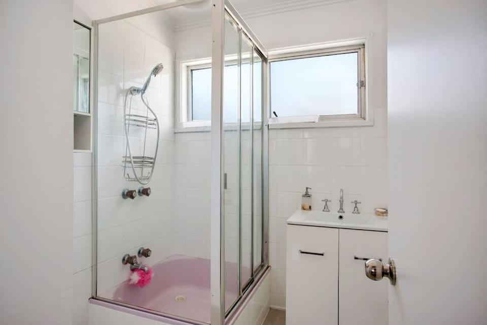 Beach Days Family Escape, Dromana House in Red Hill