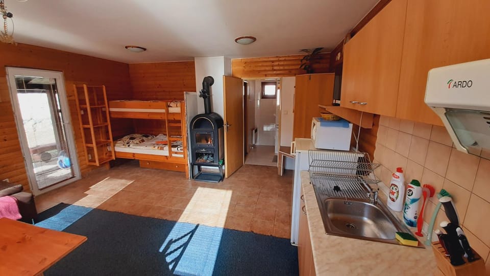 Chata KRISTÍNA - bez kontaktu s ubytovateľom "Click 'n Sleep" Nature lodge in Slovakia