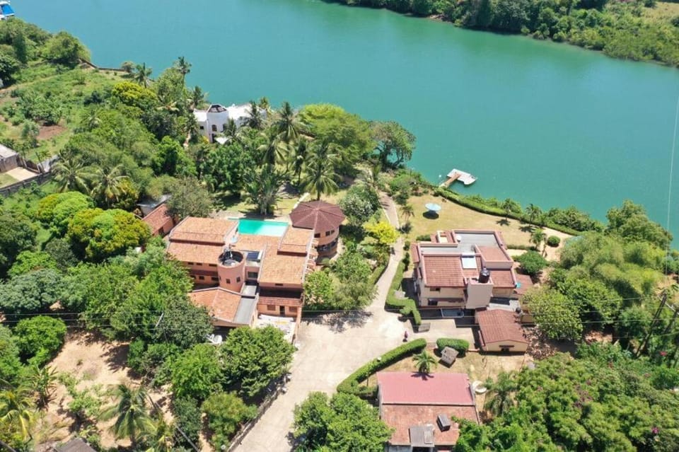 Property building, Bird's eye view