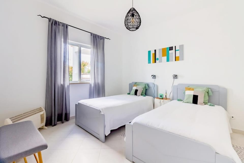 Happy House in Clube Albufeira Apartment in Guia