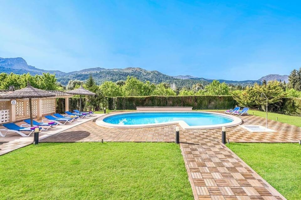 Finca Rafalet, Pollensa by Renthousing Villa in Raiguer