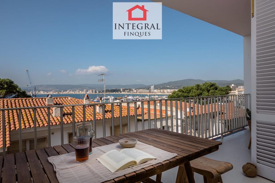 Summer, Balcony/Terrace