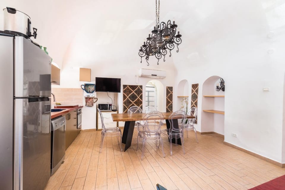 Private House 5 BDR In Mamilla up to 12 People ! Villa in Jerusalem