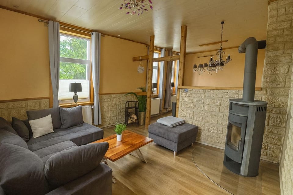 Living room, Seating area, fireplace