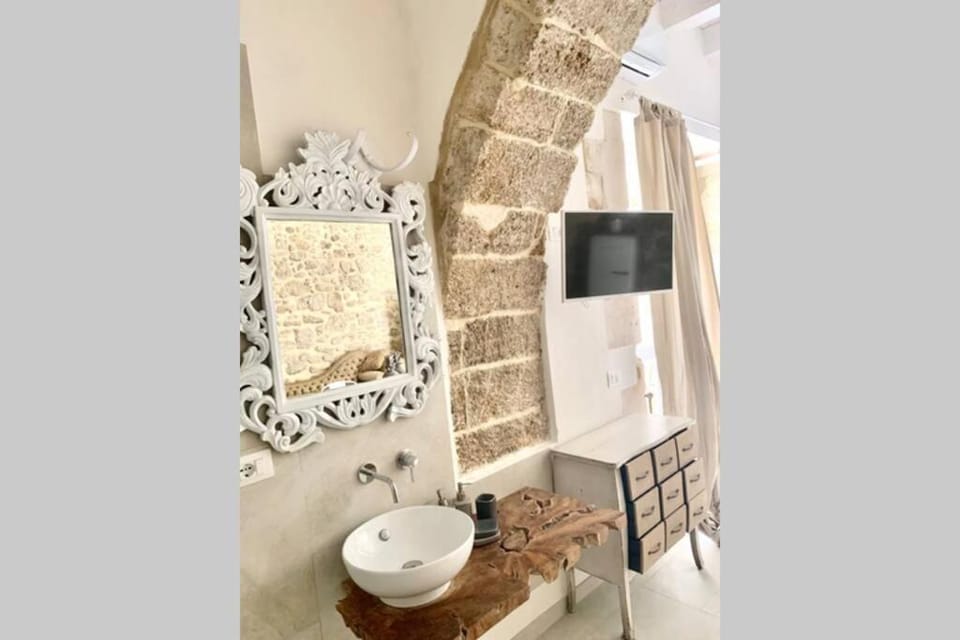 LEMON SUITE Ortigia Apartment in Syracuse